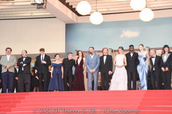 Joe Alwyn, Hong Chau, Willem Dafoe, Emma Stone, Yorgos Lanthimos, Jesse Plemons, Margaret Qualley, Mamoudou Athie, Hunter Schafer, Ed Guiney, Kasia Malipan, Andrew Lowe