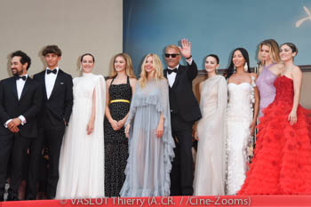 Hayes Costner, Jena Malone, Georgia MacPhail, Sienna Miller, Kevin Costner, Ella Hunt, Wasé Chief, Abbey Lee Kershaw, Isabelle Fuhrman, Luke Wilson