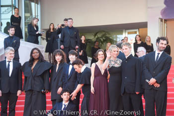 Stanislas Merhar, Guslagie Malanda, Mathilde Riu, Côme Peronnet, Solàn Machado-Graner, Sandra Colombo, Dominik Moll, Mathilde Roehrich, Léa Drucker, Valentin Campagne, Theo Costa - Marini, Jonathan Turnbull, Gilles Marchand