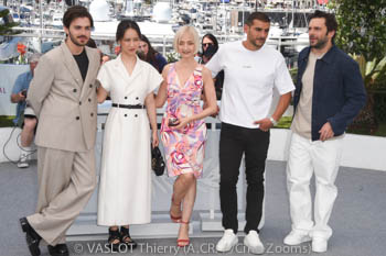 Panayotis Pascot, Lucie Zhang, Maria de Medeiros, Sofiane Zermani, Pio Marmaï 