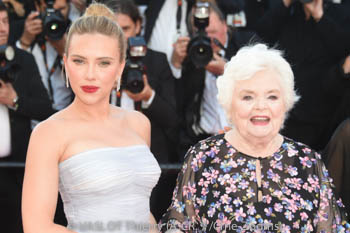 Scarlett Johansson, June Squibb