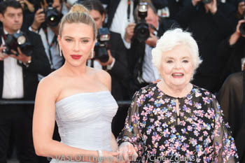 Scarlett Johansson, June Squibb