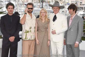 Alessio Rigo de Righi, Alessandro Borghi, Nadia Tereszkiewicz, John C. Reilly, Matteo Zoppis