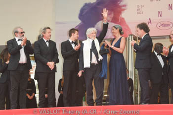 Gustave de Kervern, Louis-Do de Lencquesaing, Timi-Joy Marbot, Pierre Richard, Ceyla Lacerda, Frédéric Niedermayer 