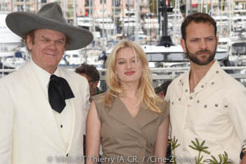 John C. Reilly, Nadia Tereszkiewicz, Alessandro Borghi