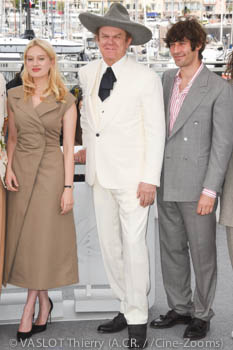 Nadia Tereszkiewicz, John C. Reilly, Matteo Zoppis