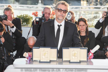Kleber Mendonça Filho (Prix de la mise en scène)