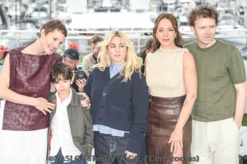 Vicky Krieps, Viggo Ferreira-Redier, Anna Cazenave Cambet, Monia Chokri, Abtoine Reinartz 001