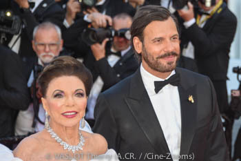 Joan Collins, Laurent Lafitte
