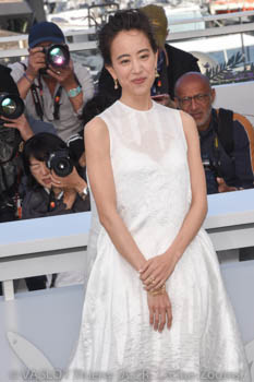 Shizuka Ishibaschi 