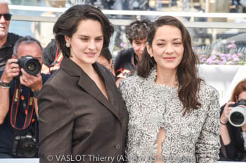 Noémie Merlant, Marion Cotillard