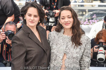 Noémie Merlant, Marion Cotillard