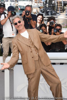 Simon Abkarian