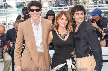 Javier Calvo, Penélope Cruz, Javier Ambrossi 