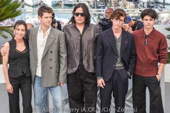 Lola Dueñas, Miguel Bernardeau, Carlos González, Guitarricadelafuente, Milo Quifes 