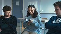 ÉCRIRE LA VIE : ANNIE ERNAUX RACONTEE PAR DES LYCEENNES ET DES LYCEENS ÉCRIRE LA VIE : ANNIE ERNAUX RACONTEE PAR DES LYCEENNES ET DES LYCEENS